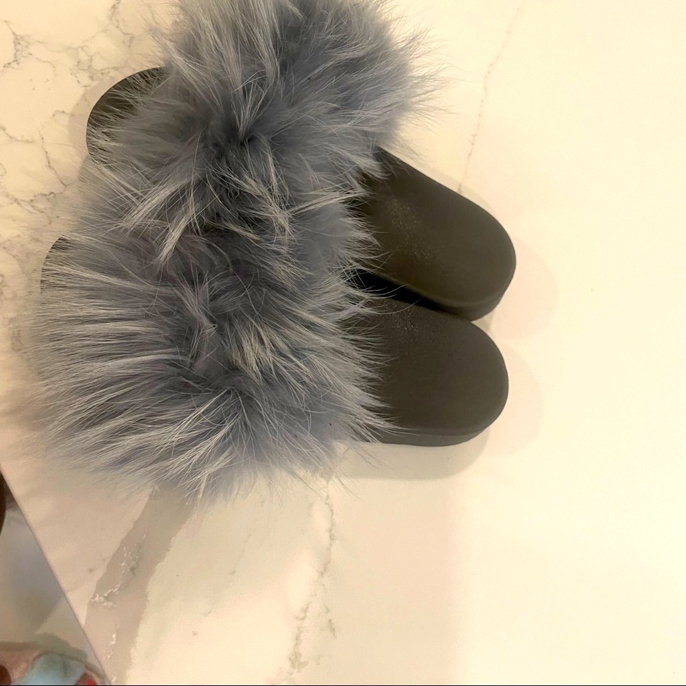 Gray furry fuzzy sandals